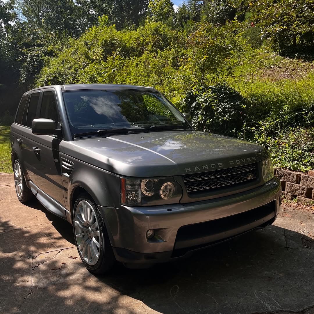 Range Rover exterior detail after removing tree sap and mold, Cumming GA
